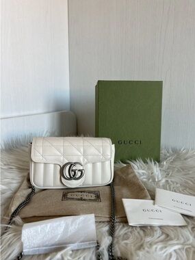 Gucci Cream GG Marmont Quilted Crossbody Bag